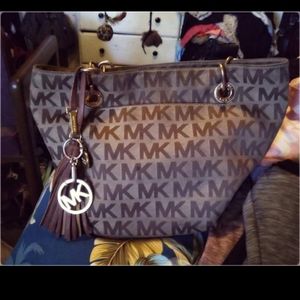 Michael kors purse